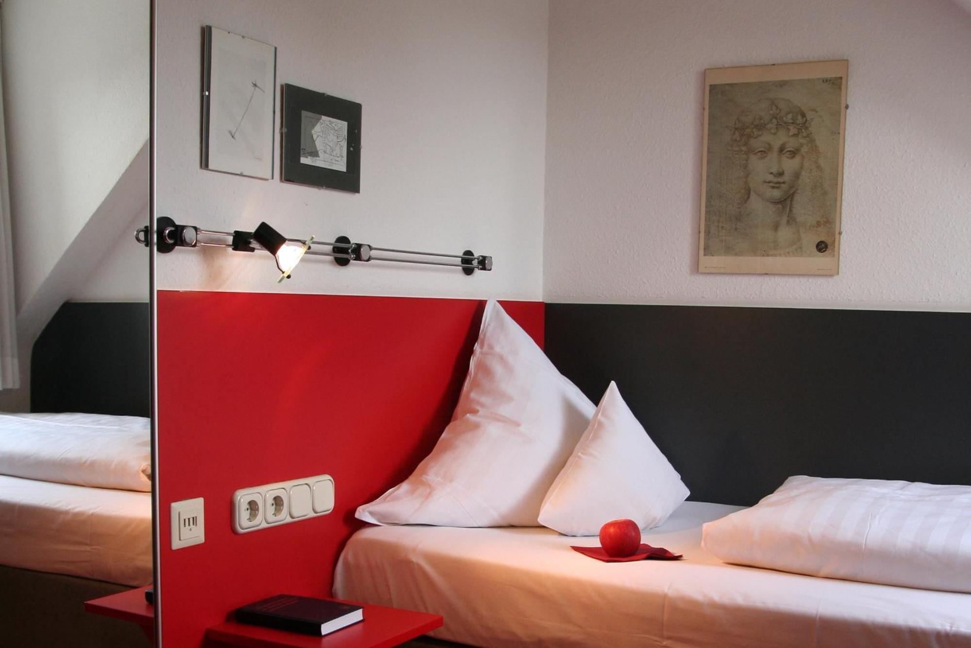 Hotel Am Main Veitshöchheim Habitación foto